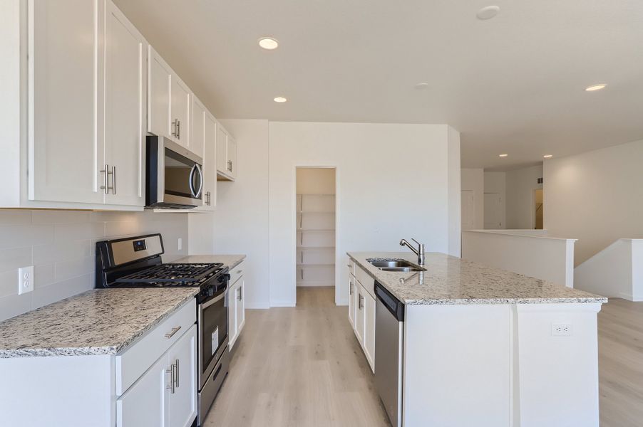 New Home in Berthoud, CO.  - Slide 11