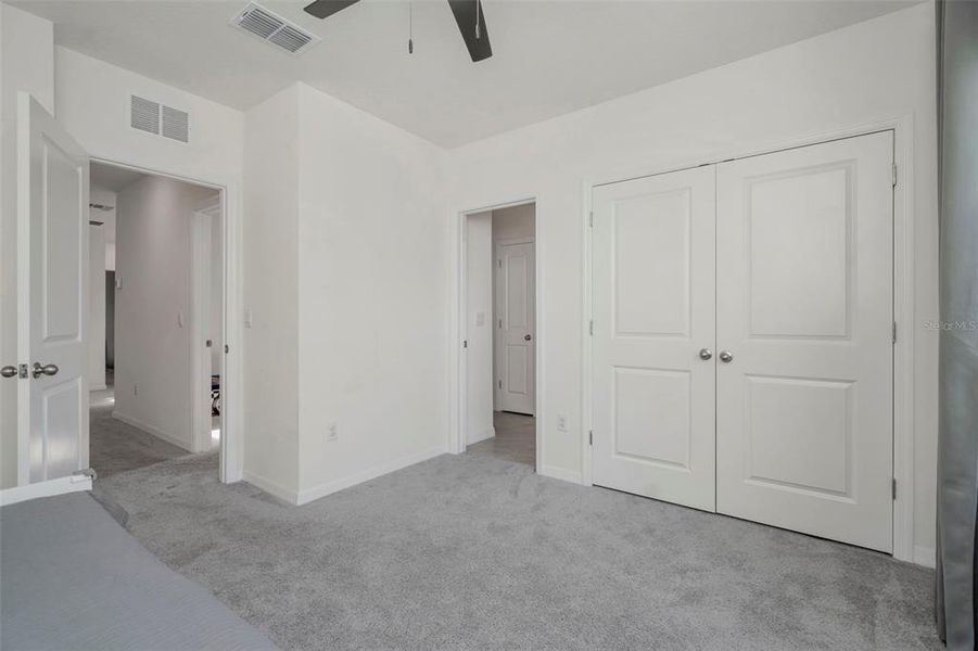 Spacious, unfurnished interior of a new home in , Land O' Lakes (Image 24).