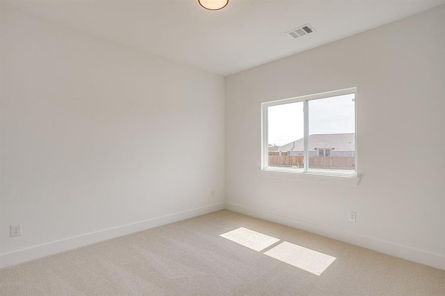 Spacious, unfurnished interior of a new home in Talon Hills, Fort Worth (Image 25). Spacious, unfurnished interior of a new home in Talon Hills, Fort Worth (Image 25).