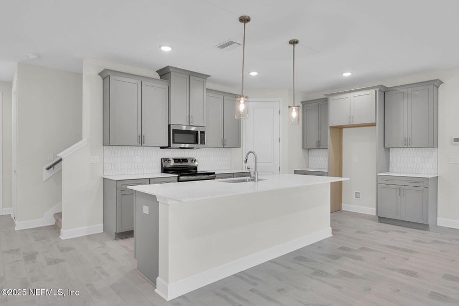 Furnished interior view inside a new home in , Ponte Vedra (Image 7).