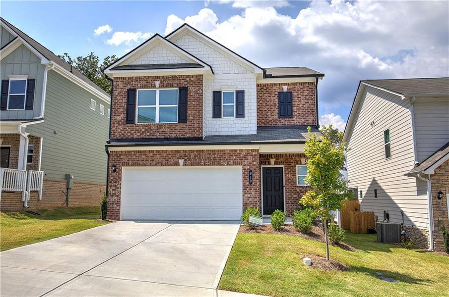 Front exterior of a new home in , Cartersville, GA, highlighting curb appeal (Image 25).