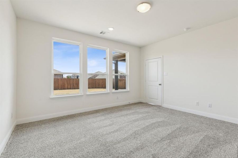 Spacious, unfurnished interior of a new home in AnaCapri, Anna (Image 13). Spacious, unfurnished interior of a new home in AnaCapri, Anna (Image 13).