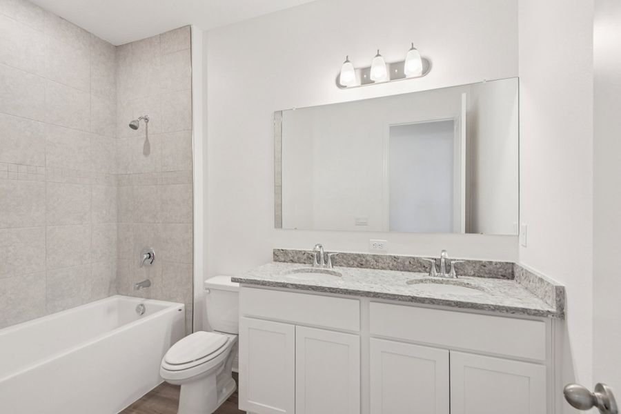 Representative furnished interior of a home built from the Naples by Maronda Homes in Coastal Communities, Edgewater (Image 12).