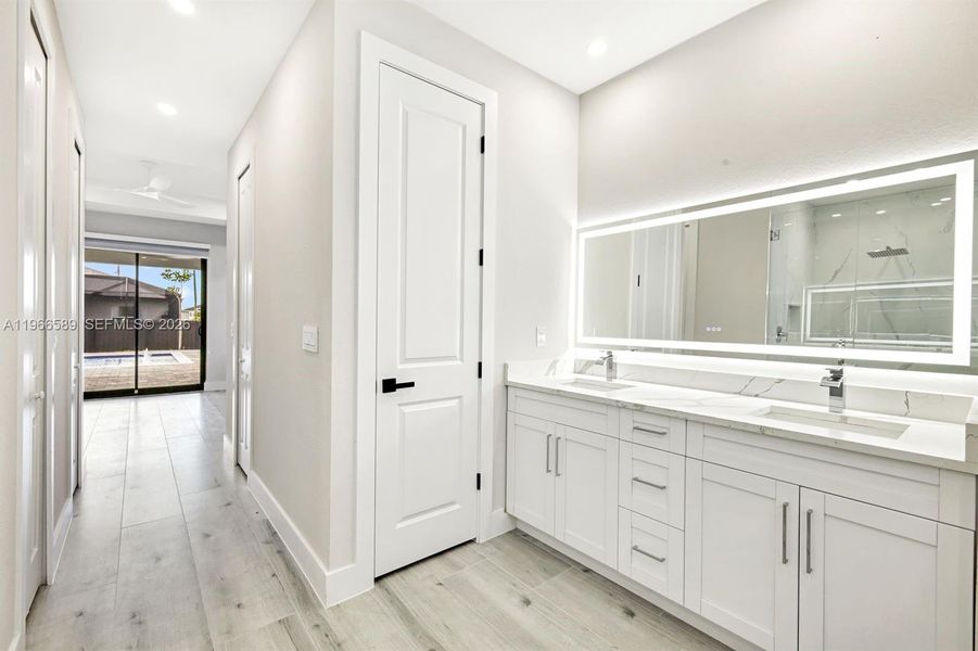 Furnished interior view inside a new home in , Cape Coral (Image 11).