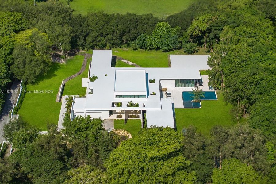 Image 37 of a home in .