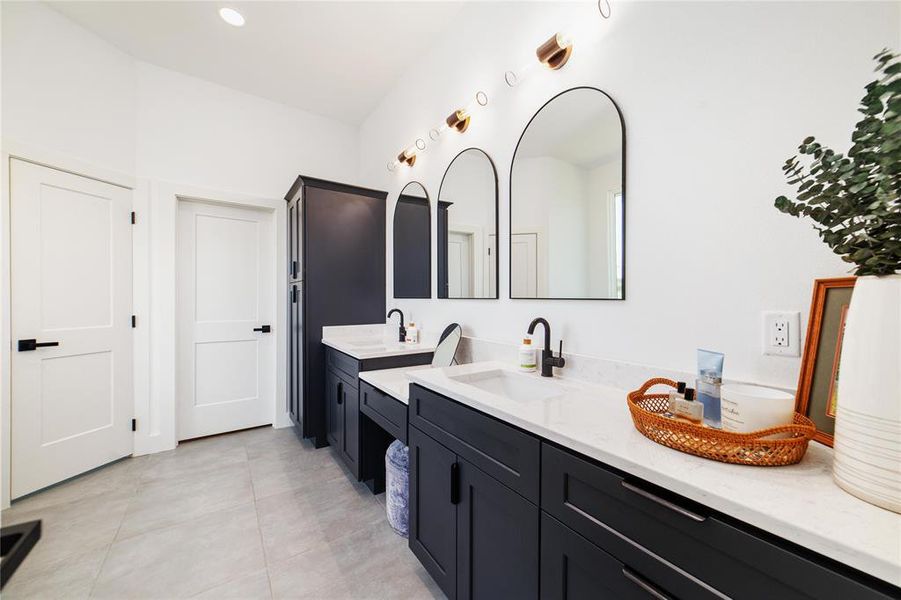 Furnished interior view inside a new home in , Brownwood (Image 10).