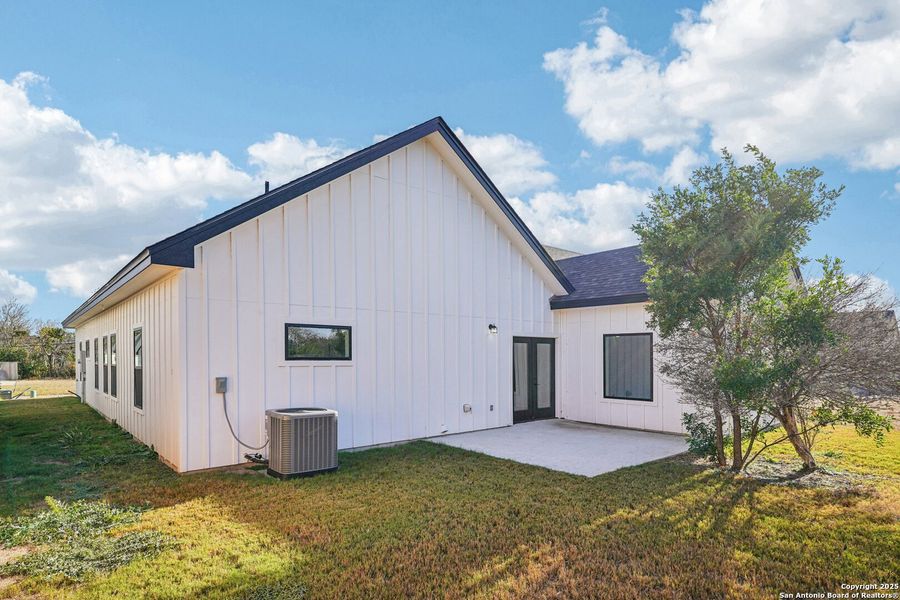Exterior details and patio area of a home in , Kerrville (Image 4).