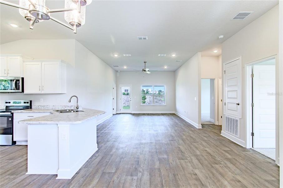 Furnished interior view inside a new home in Palm Coast, Palm Coast (Image 8).