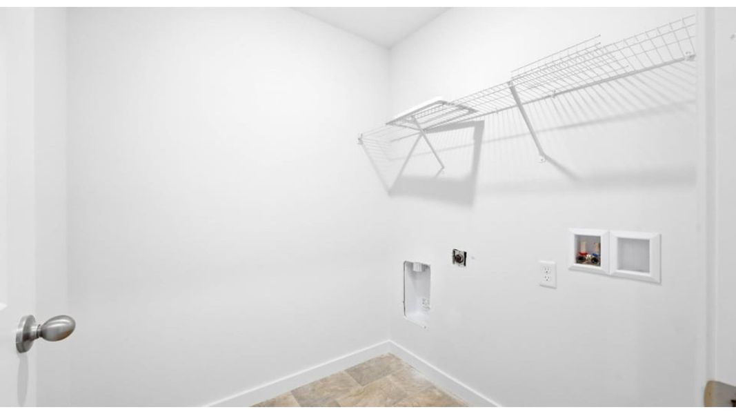 Spacious, unfurnished interior of a new home in Johnson Farms, Greeneville (Image 20).