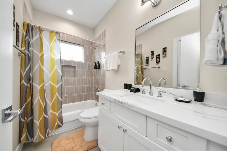 Furnished interior view inside a new home in , Houston (Image 26). Furnished interior view inside a new home in , Houston (Image 26).