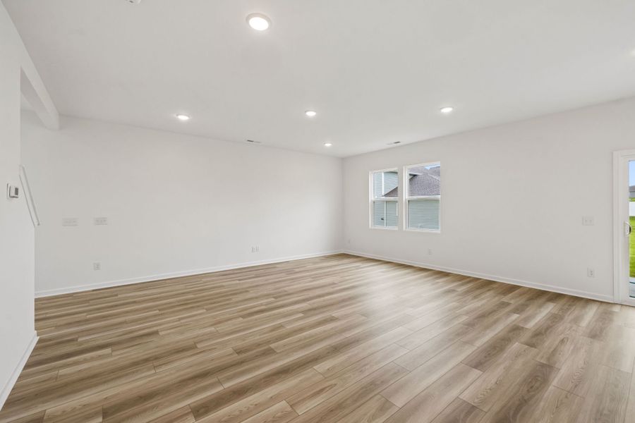 Spacious, unfurnished interior of a new home in Highlands of Carter's Station, Columbia (Image 40).