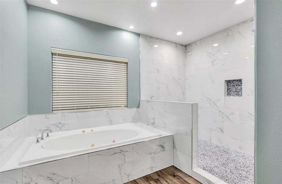 Spacious, unfurnished interior of a new home in , Cleveland (Image 26). Spacious, unfurnished interior of a new home in , Cleveland (Image 26).