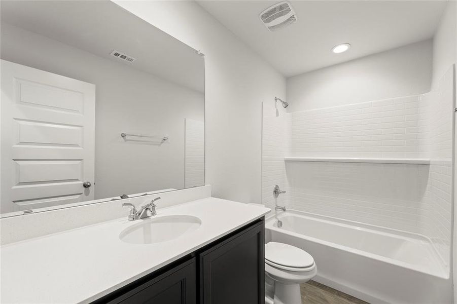 Furnished interior view inside a new home in Northspur, Terrell (Image 5).