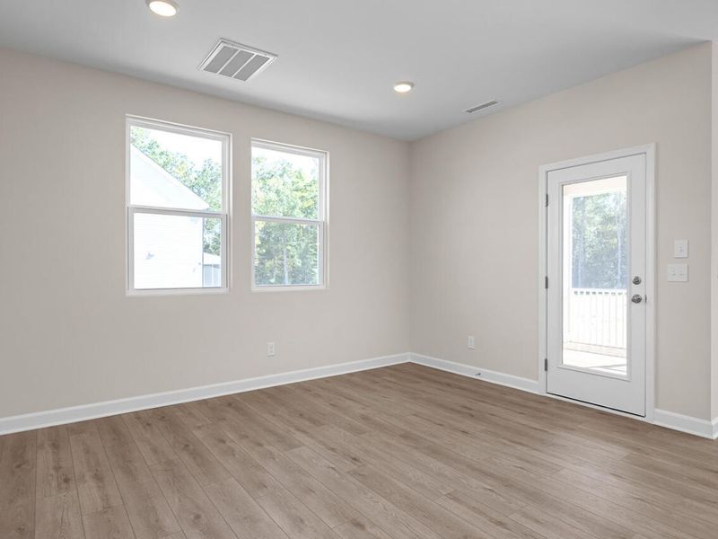 Spacious, unfurnished interior of a new home in Wellers Knoll, Lillington (Image 12).