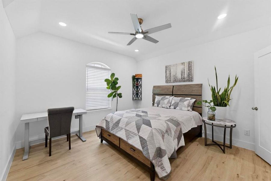 Furnished interior view inside a new home in , Celina (Image 31).