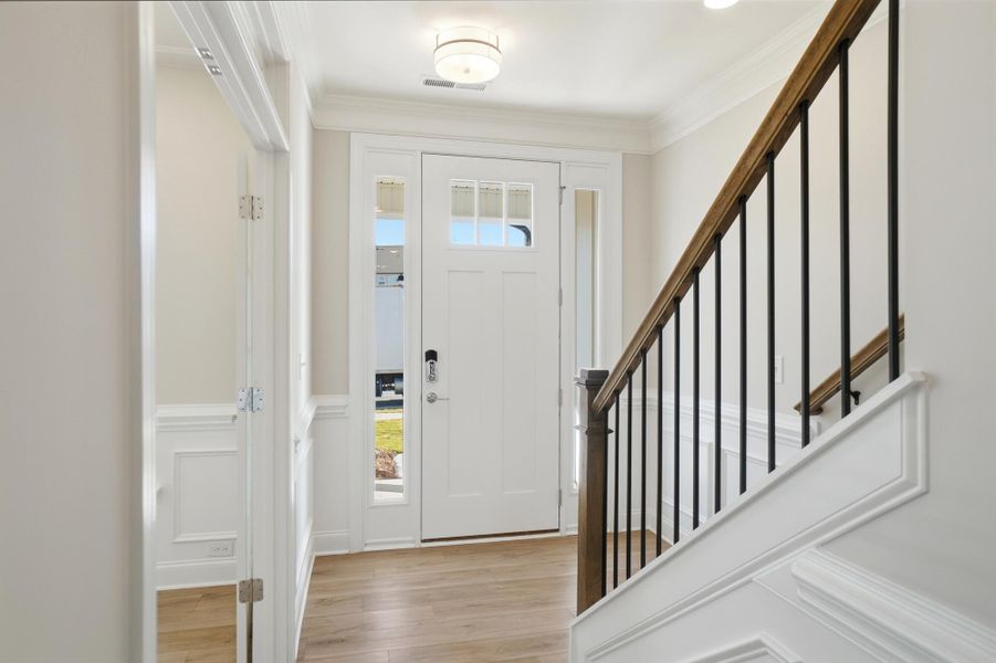 Spacious, unfurnished interior of a new home in Summerlin, Mooresville (Image 18).