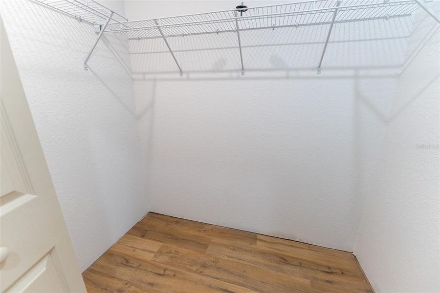 Spacious, unfurnished interior of a new home in , Ocala (Image 46).