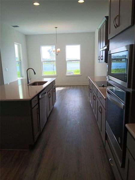 Furnished interior view inside a new home in , Orlando (Image 8).