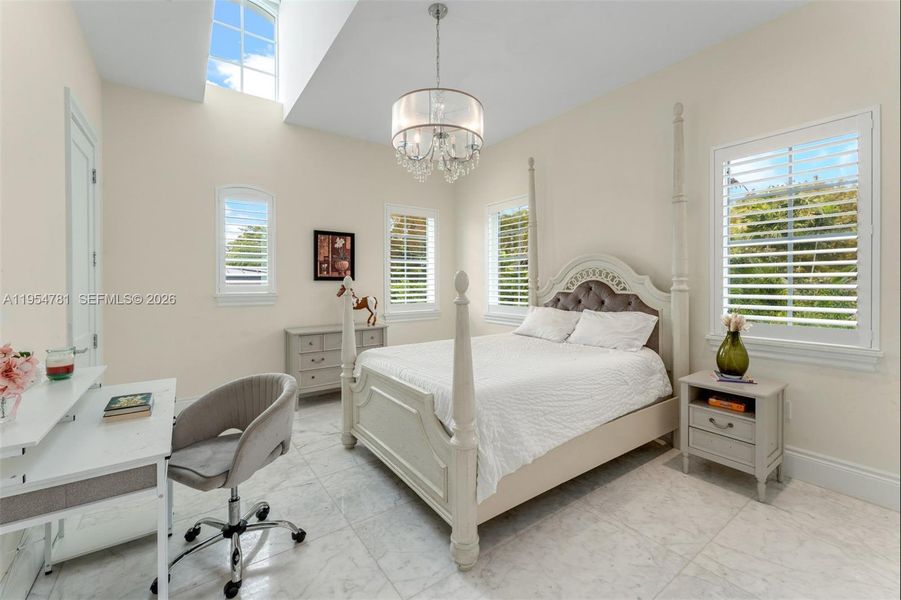 Furnished interior view inside a new home in , Pinecrest (Image 12).