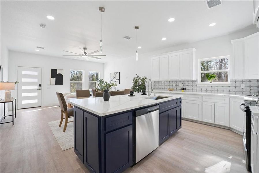 Furnished interior view inside a new home in , Mabank (Image 13).