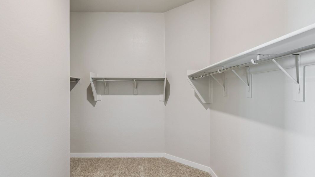 Spacious, unfurnished interior of a new home in Upper Canyon, Phoenix (Image 25).