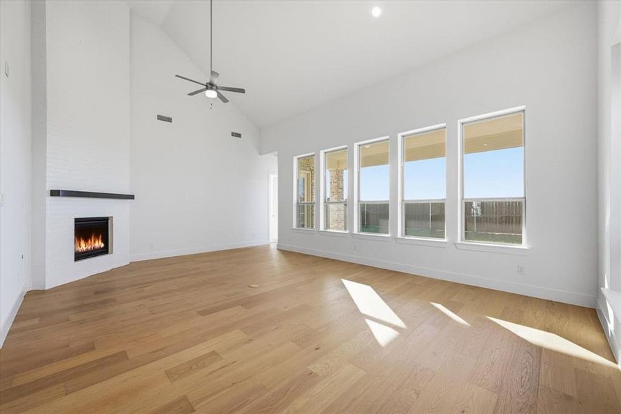 Spacious, unfurnished interior of a new home in Cambridge Crossing, Celina (Image 23).