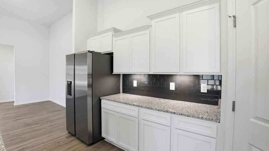 Furnished interior view inside a new home in Sagewood, Tullahoma (Image 11).