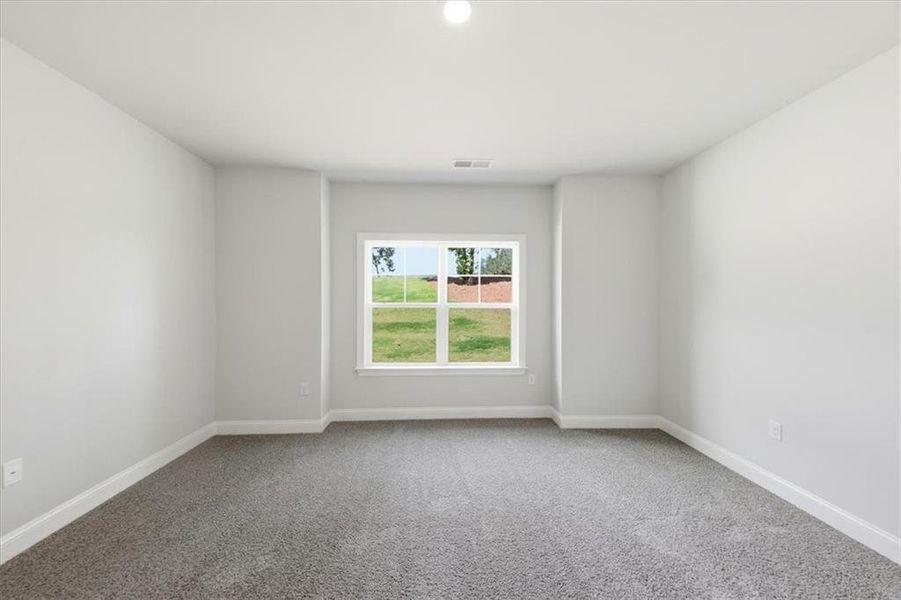 Spacious, unfurnished interior of a new home in Tuscany Hills, Douglasville (Image 30).