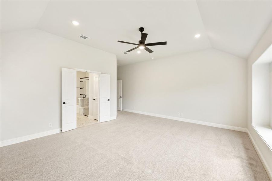 Spacious, unfurnished interior of a new home in Addison Hills, Cedar Hill (Image 34).