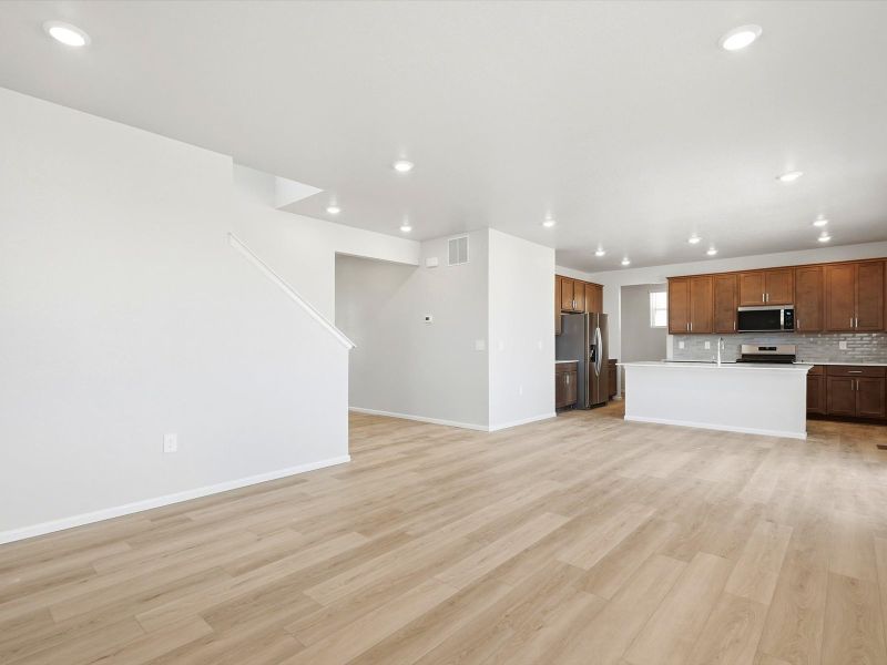 Spacious, unfurnished interior of a new home in Meridian Ranch, Peyton (Image 12).