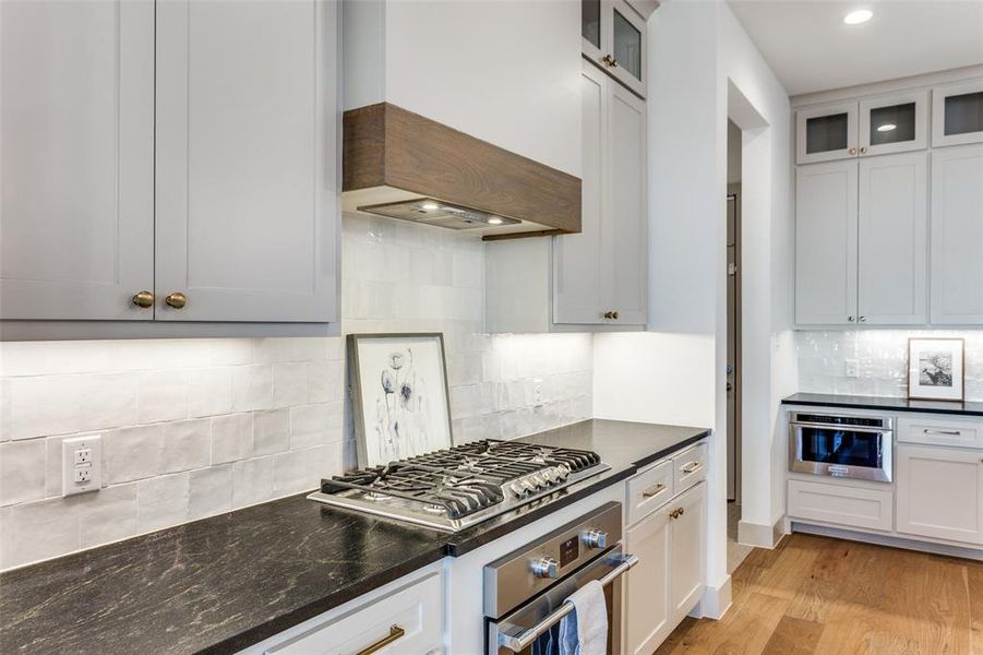 Furnished interior view inside a new home in , Aledo (Image 12).