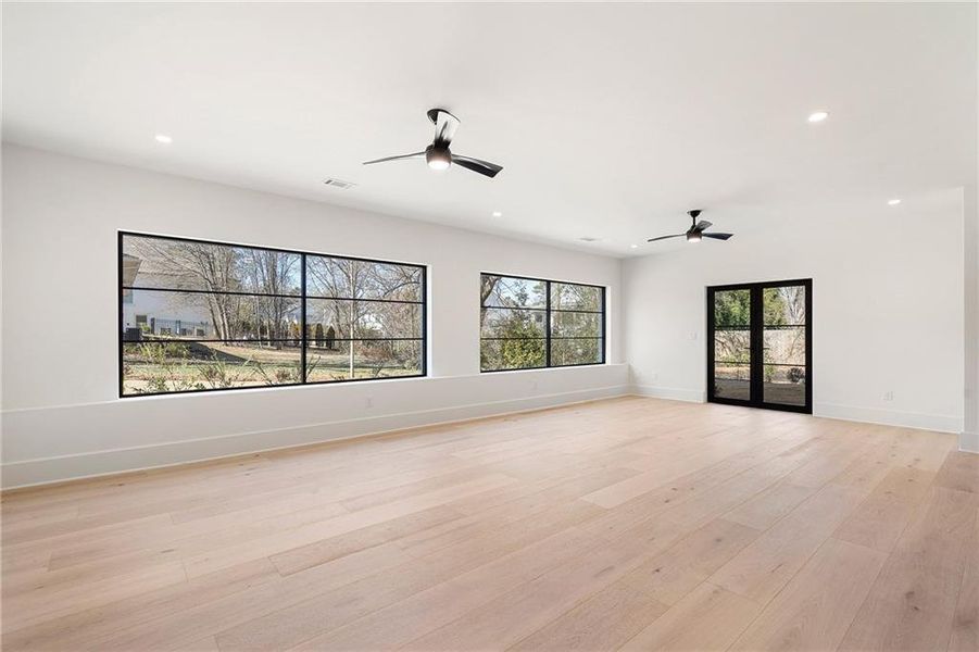 Spacious, unfurnished interior of a new home in , Alpharetta (Image 64). Spacious, unfurnished interior of a new home in , Alpharetta (Image 64).