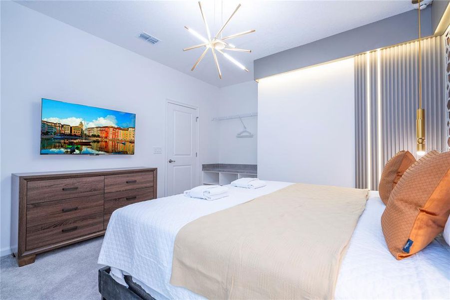 Furnished interior view inside a new home in , Orlando (Image 50).