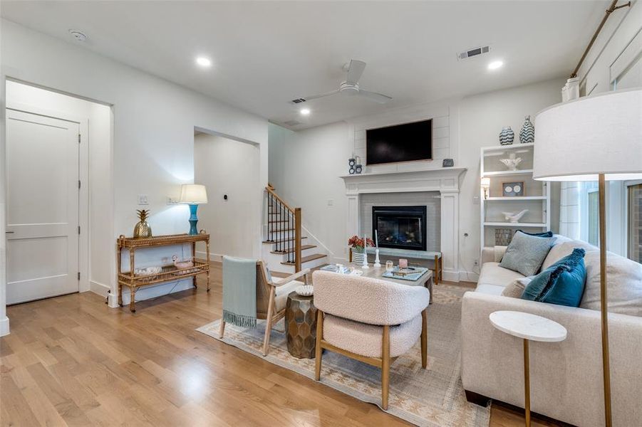 Furnished interior view inside a new home in , Dallas (Image 10).