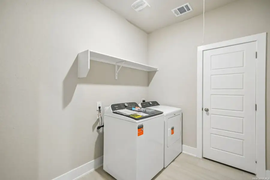 Close-up of interior finishes inside a home in Comanche Ridge, San Antonio (Image 13).