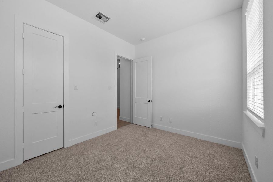 Spacious, unfurnished interior of a new home in Jubilee, Hockley (Image 15).