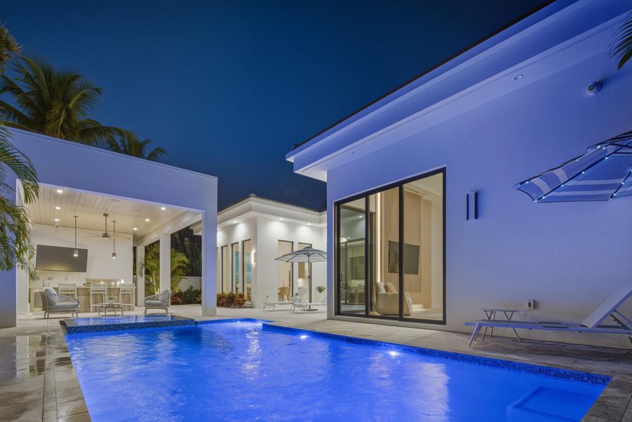 334 NE 3rd St Boca Raton FL-93