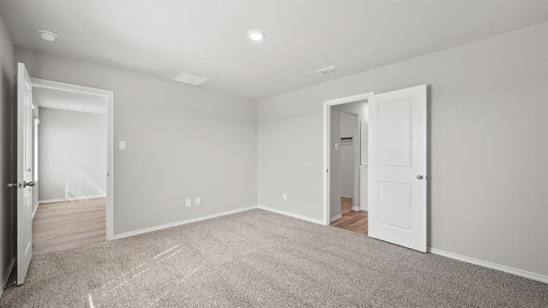 Spacious, unfurnished interior of a new home in Sunnycreek, Crowley (Image 21).