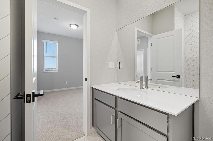 Full Bath across from Loft