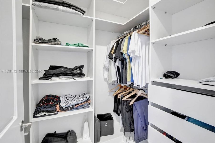 Image 49 of a home in .