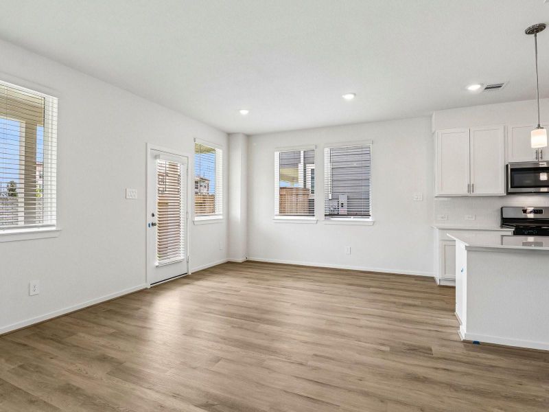 Photos are not of the actual home, but are photos of the builder home with same floorplan with similar interior finishes. Photos are not of the actual home, but are photos of the builder home with same floorplan with similar interior finishes.