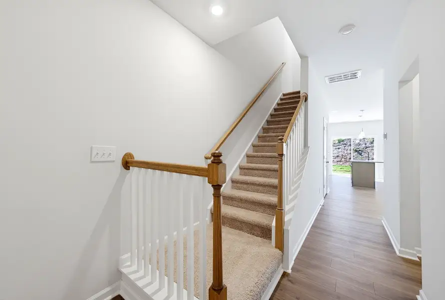 Spacious, unfurnished interior of a new home in Sweetbrier, Durham (Image 13).