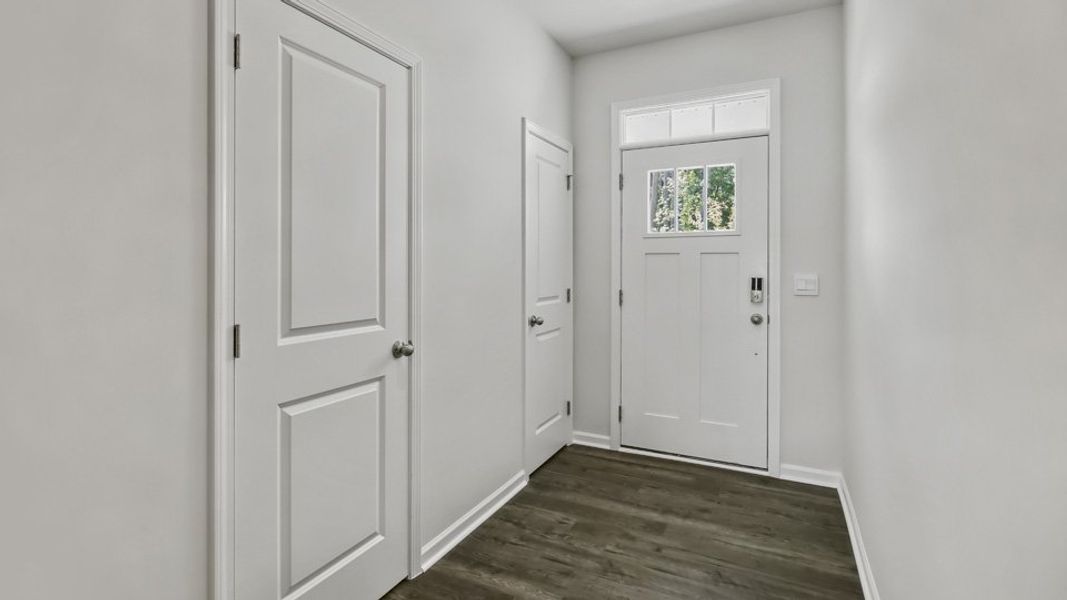 Spacious, unfurnished interior of a new home in Copper Run South, Durham (Image 13).