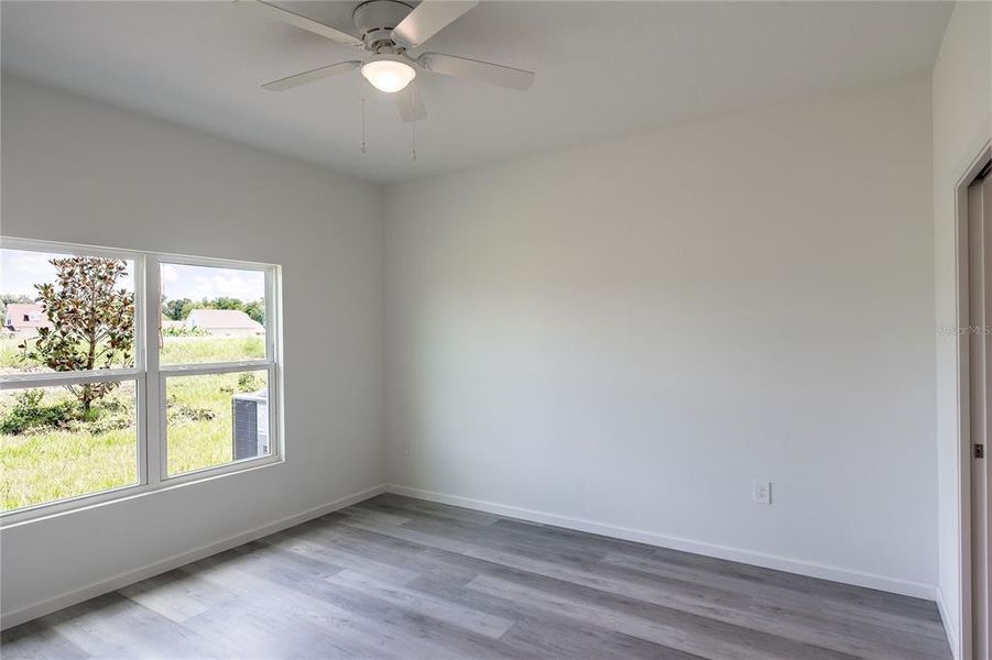 Spacious, unfurnished interior of a new home in , Orlando (Image 30).
