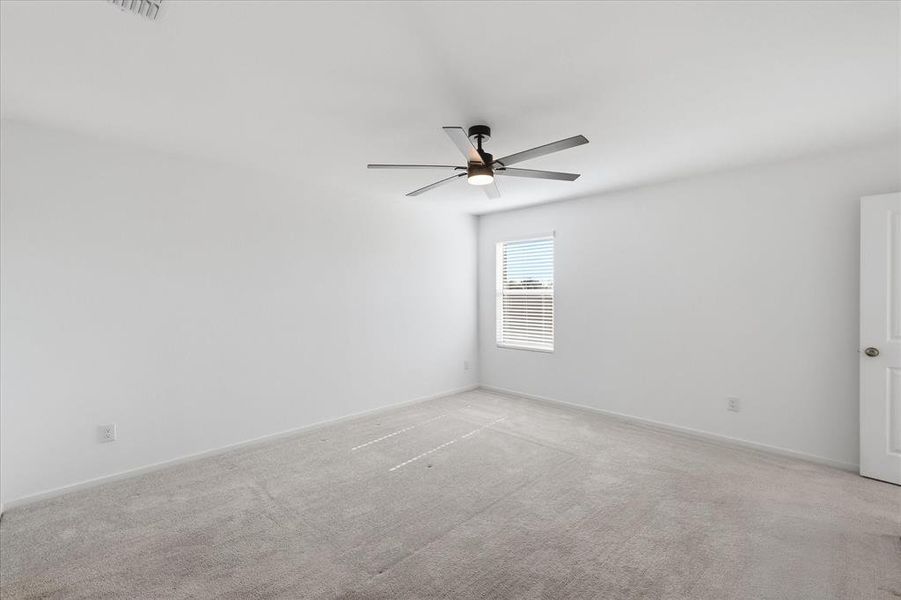 Spacious, unfurnished interior of a new home in Mobberly Farms, Pilot Point (Image 20). Spacious, unfurnished interior of a new home in Mobberly Farms, Pilot Point (Image 20).