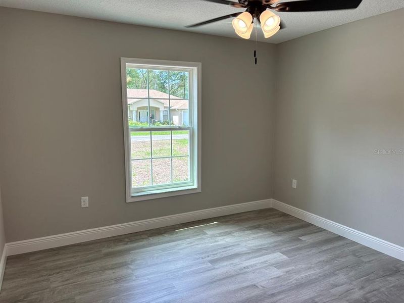 Spacious, unfurnished interior of a new home in , Dunnellon (Image 27).