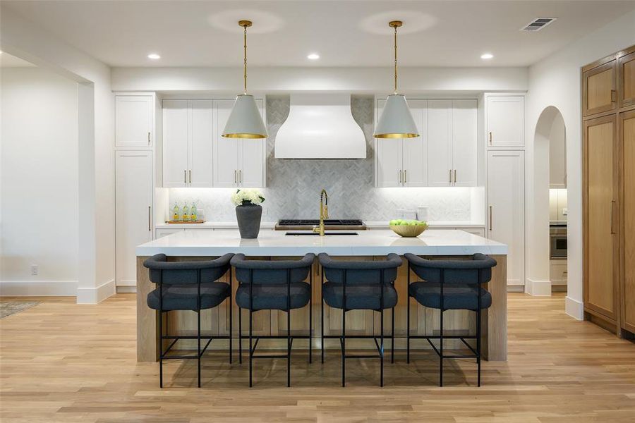 Furnished interior view inside a new home in , Dallas (Image 40). Furnished interior view inside a new home in , Dallas (Image 40).