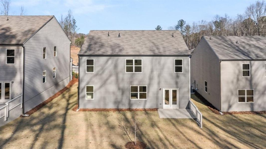 Exterior details and patio area of a home in Oconee Overlook, Gainesville (Image 4).