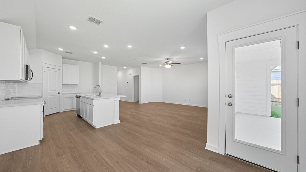Furnished interior view inside a new home in Hunters Glen, Jarrell (Image 12).