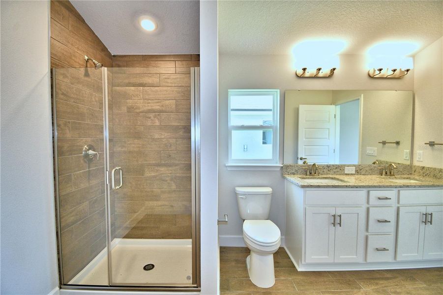 Furnished interior view inside a new home in Lake Juliana Estates, Auburndale (Image 9).